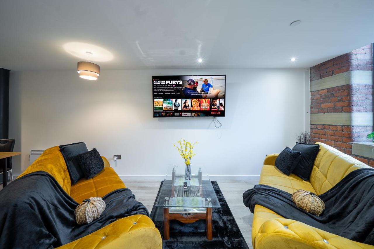 Bv Spacious 1-Bedroom Apartment Close To Town Center - Sleeps 6 Bradford  Bagian luar foto