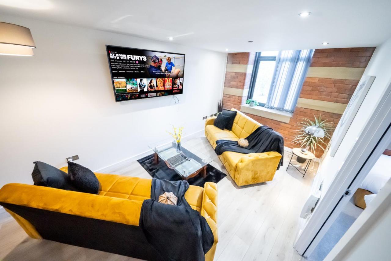 Bv Spacious 1-Bedroom Apartment Close To Town Center - Sleeps 6 Bradford  Bagian luar foto